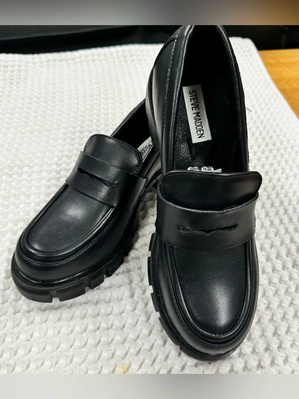 NWT Steve Madden Handy Lugg Platform Loafer Shoes. Black Leather Size 8.5